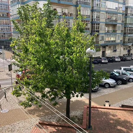 Monte Abraao- Com Banho Compartilhado Sem Servicos *