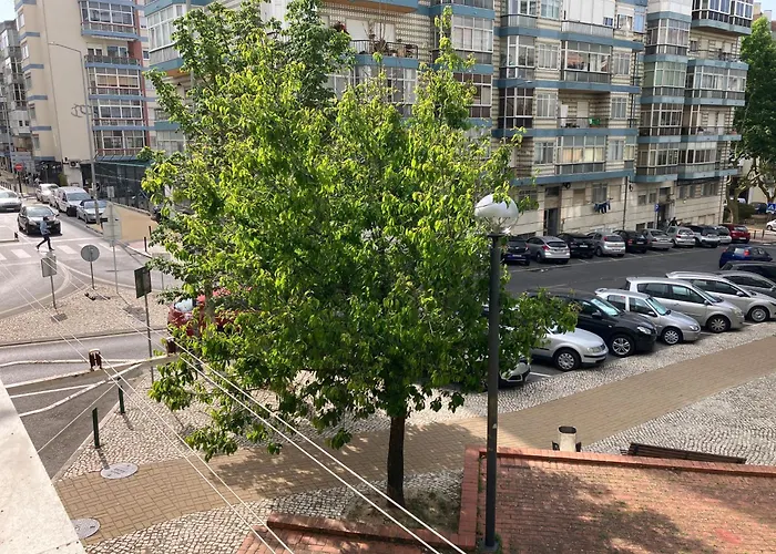 Monte Abraao- Com Banho Compartilhado Sem Servicos *